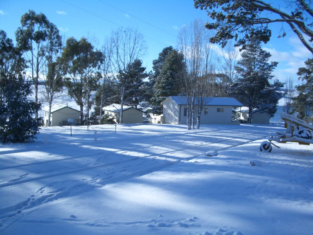 Rainbow Pines Tourist Caravan Park Adaminaby Extérieur photo