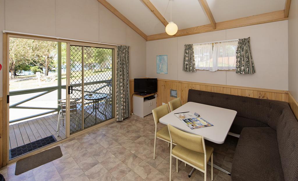 Rainbow Pines Tourist Caravan Park Adaminaby Extérieur photo