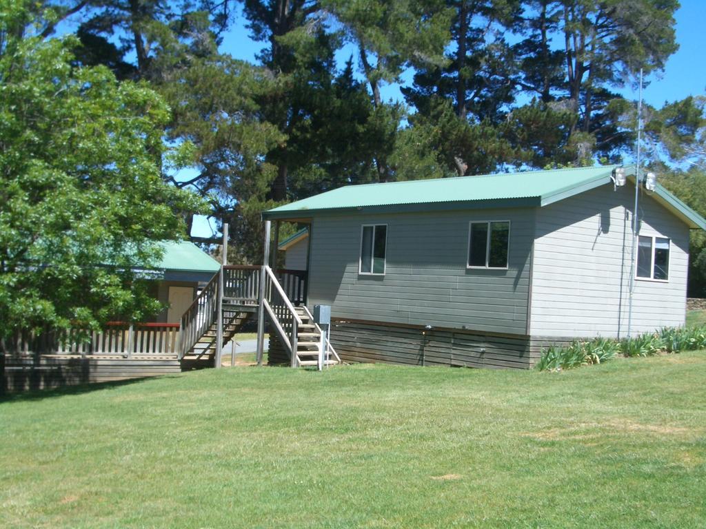 Rainbow Pines Tourist Caravan Park Adaminaby Extérieur photo