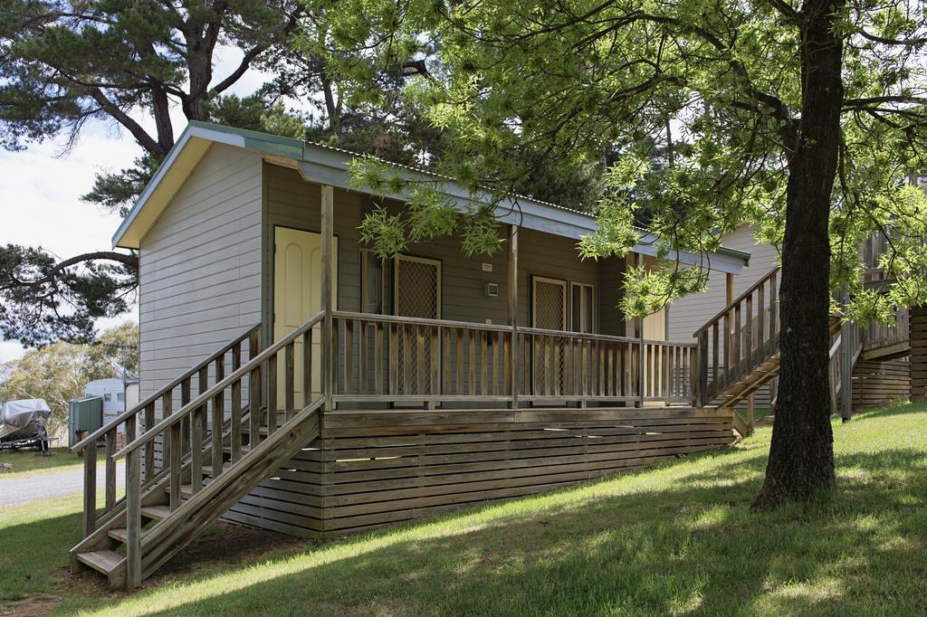 Rainbow Pines Tourist Caravan Park Adaminaby Extérieur photo