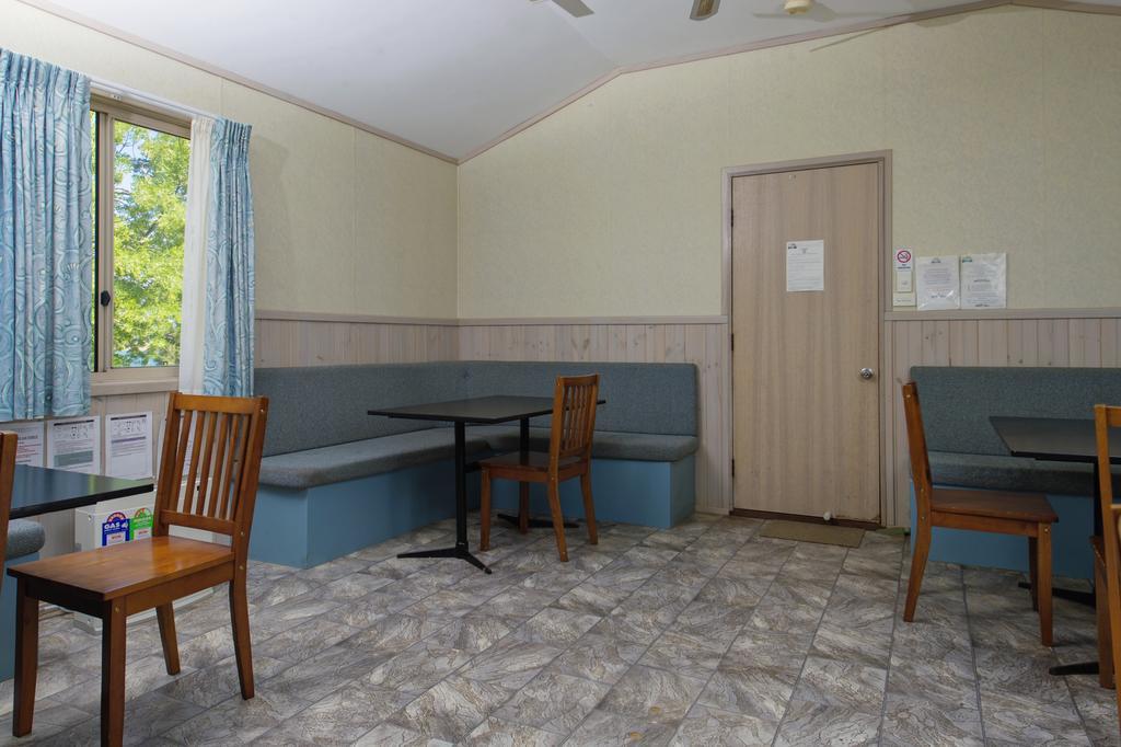 Rainbow Pines Tourist Caravan Park Adaminaby Extérieur photo